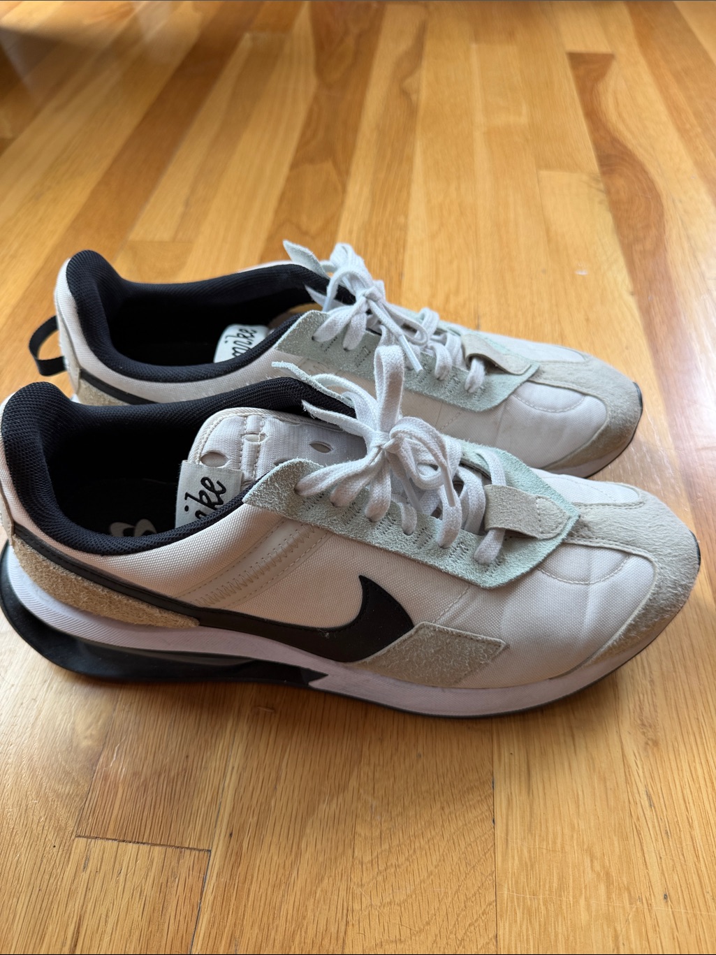 Men’s Nike White And Black Low-Top Sneakers With Light Gray Suede Accents